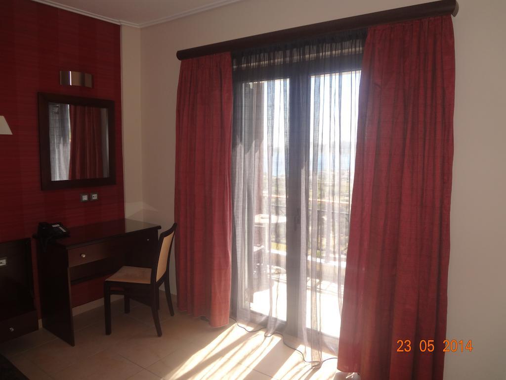 Aegea Hotel 카리스토스 객실 사진