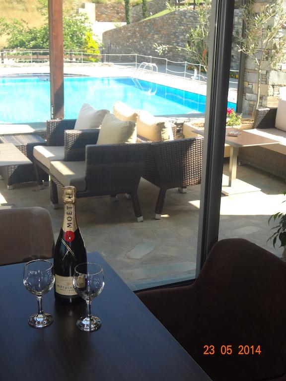 Aegea Hotel 카리스토스 외부 사진